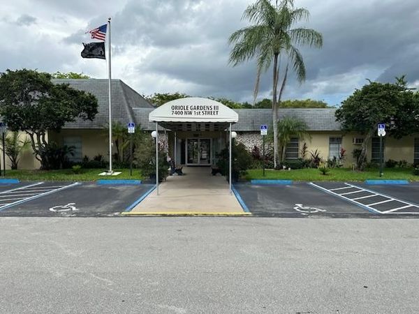 7500 NW 1st Street, Unit 208, Margate, FL 33063