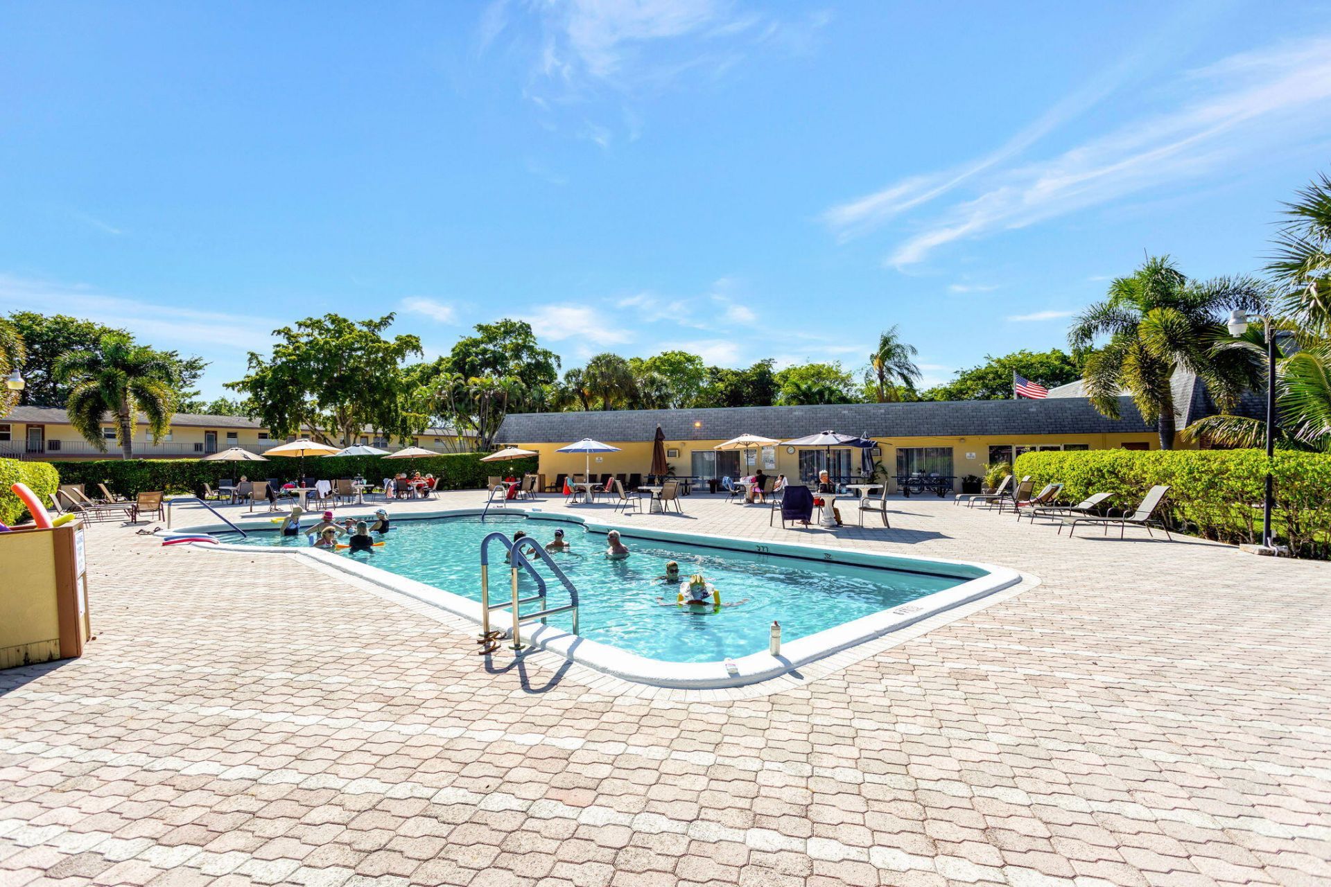 7500 NW 1st Street, Unit 208, Margate, FL 33063 Photo