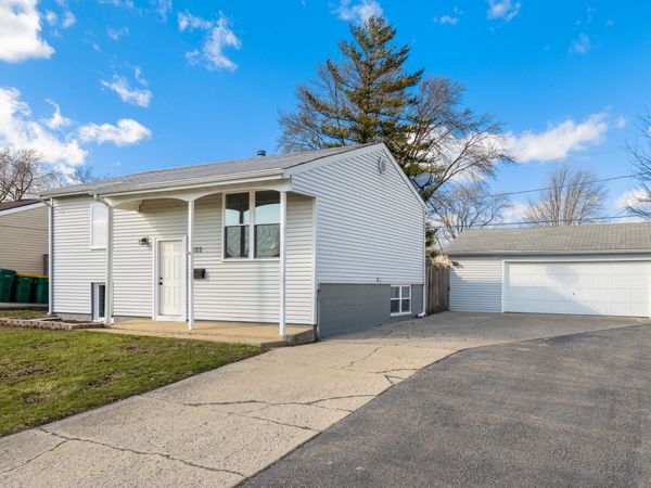 222 Pell Avenue , Romeoville, IL 60446