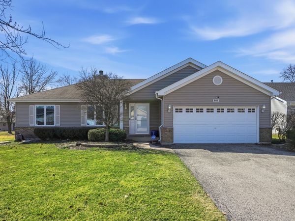 862 Berkshire Place , Crete, IL 60417