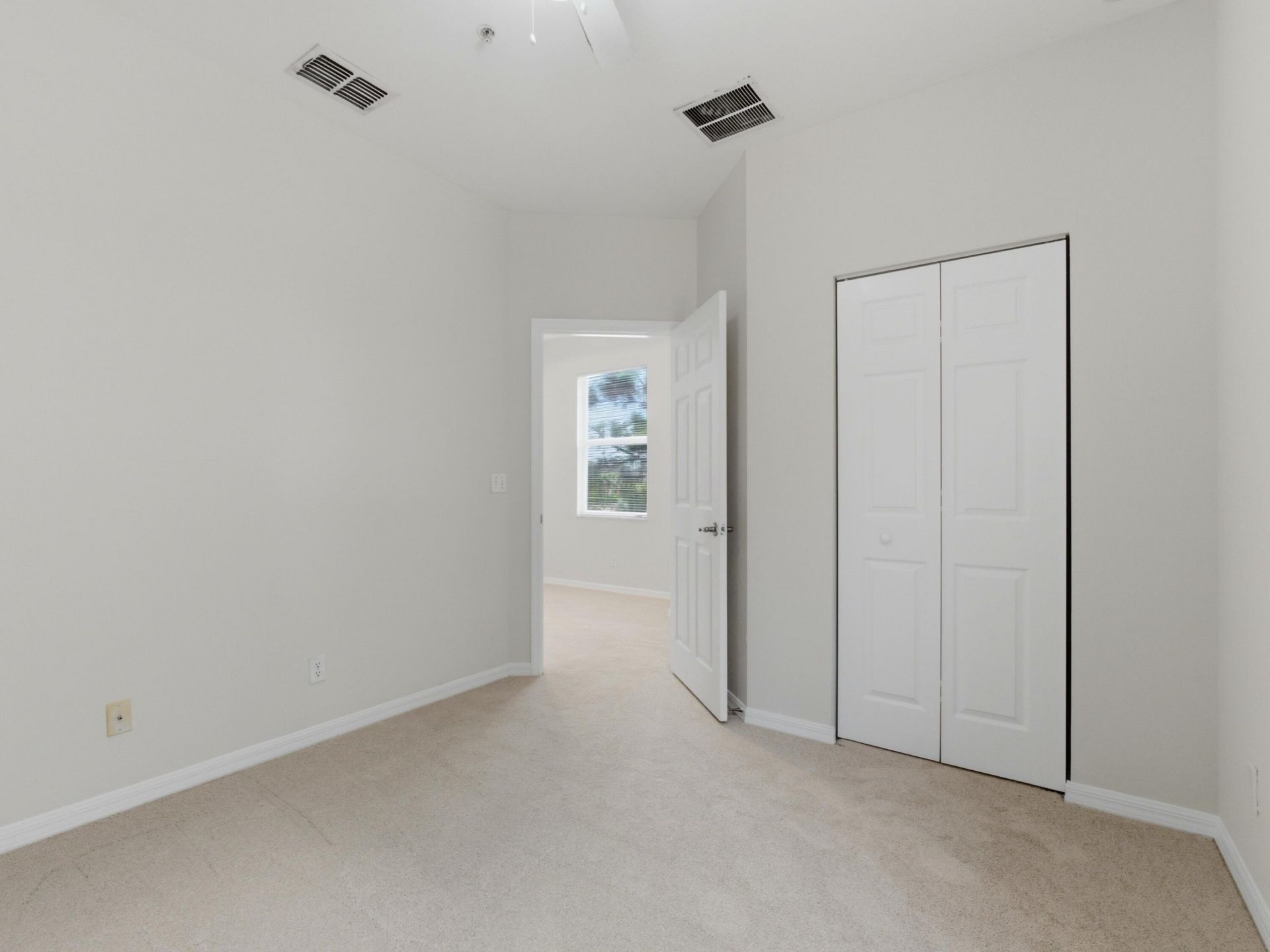 978 Pipers Cay Drive, West Palm Beach, FL 33415 Photo