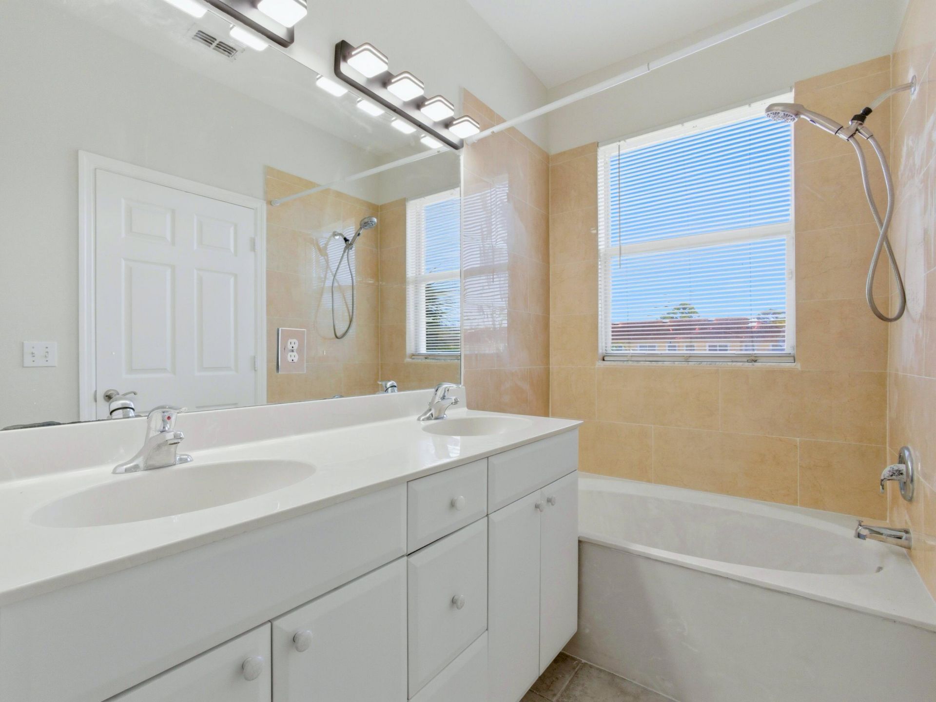 978 Pipers Cay Drive, West Palm Beach, FL 33415 Photo