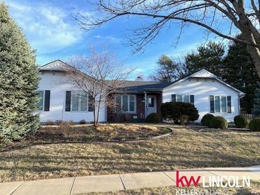 8000 Lowell Avenue, Lincoln, NE 68506