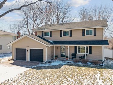 1222 S 138th Street , Omaha, NE 68144