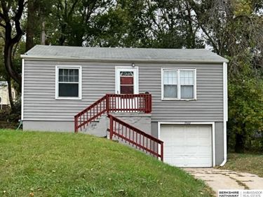 3940 N 38 Street , Omaha, NE 68164