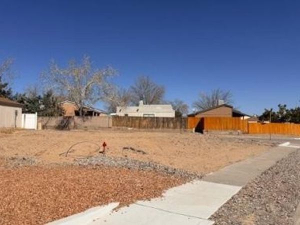 1873 Blackberry Road NE, Rio Rancho, NM 87144