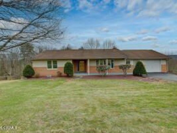 109 KNORR Road, Drums, PA 18222