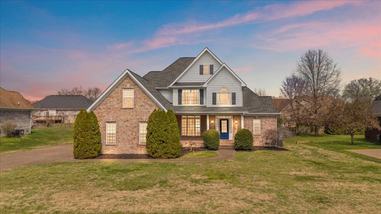 1040 Pittman Dr, Gallatin, TN 37066 Main Photo