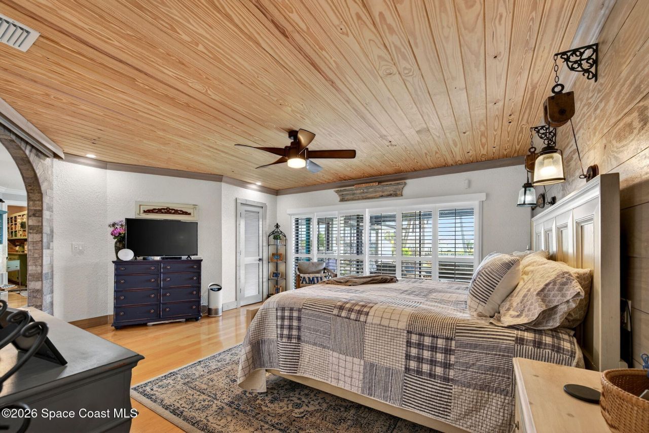 405 S Banana River Boulevard , Cocoa Beach, FL 32931 Photo