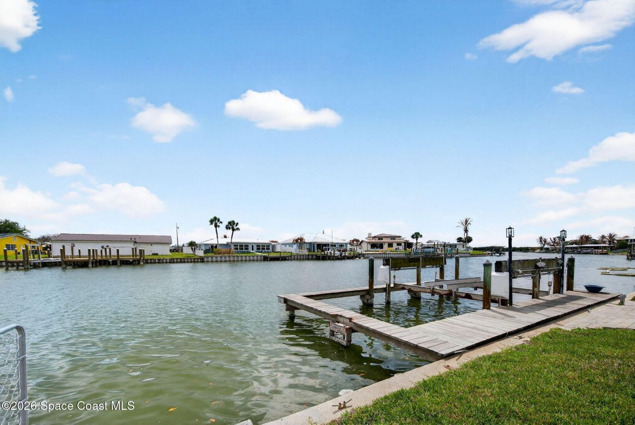 405 S Banana River Boulevard , Cocoa Beach, FL 32931 Photo