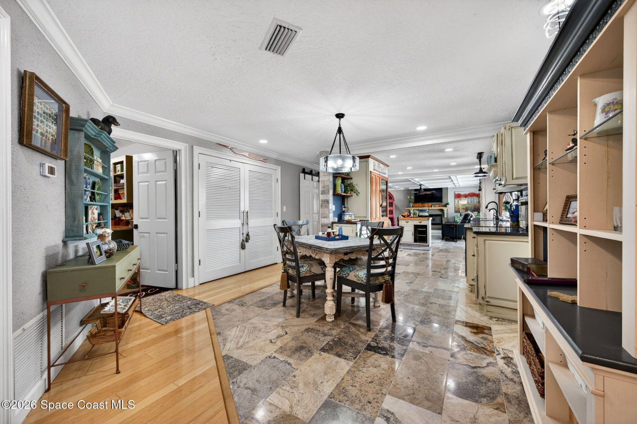 405 S Banana River Boulevard , Cocoa Beach, FL 32931 Photo