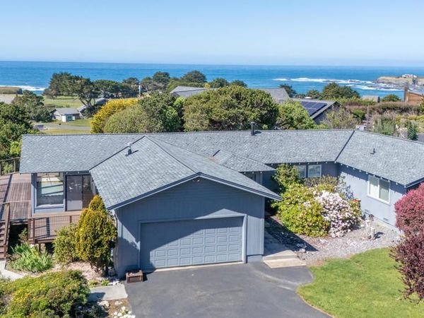 14350 Hanson Circle, Mendocino, CA 95460