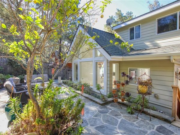 1884 Tully Place, Cambria, CA 93428