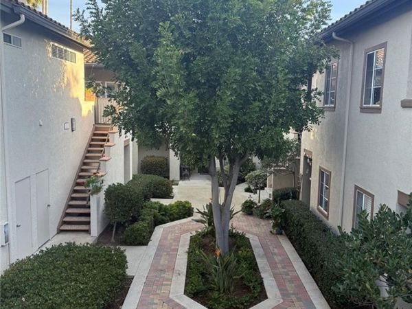 28 Via Alivio, Rancho Santa Margarita, CA 92688