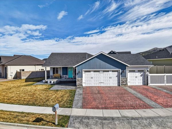 3098 Dartagnan, Pocatello, ID 83204