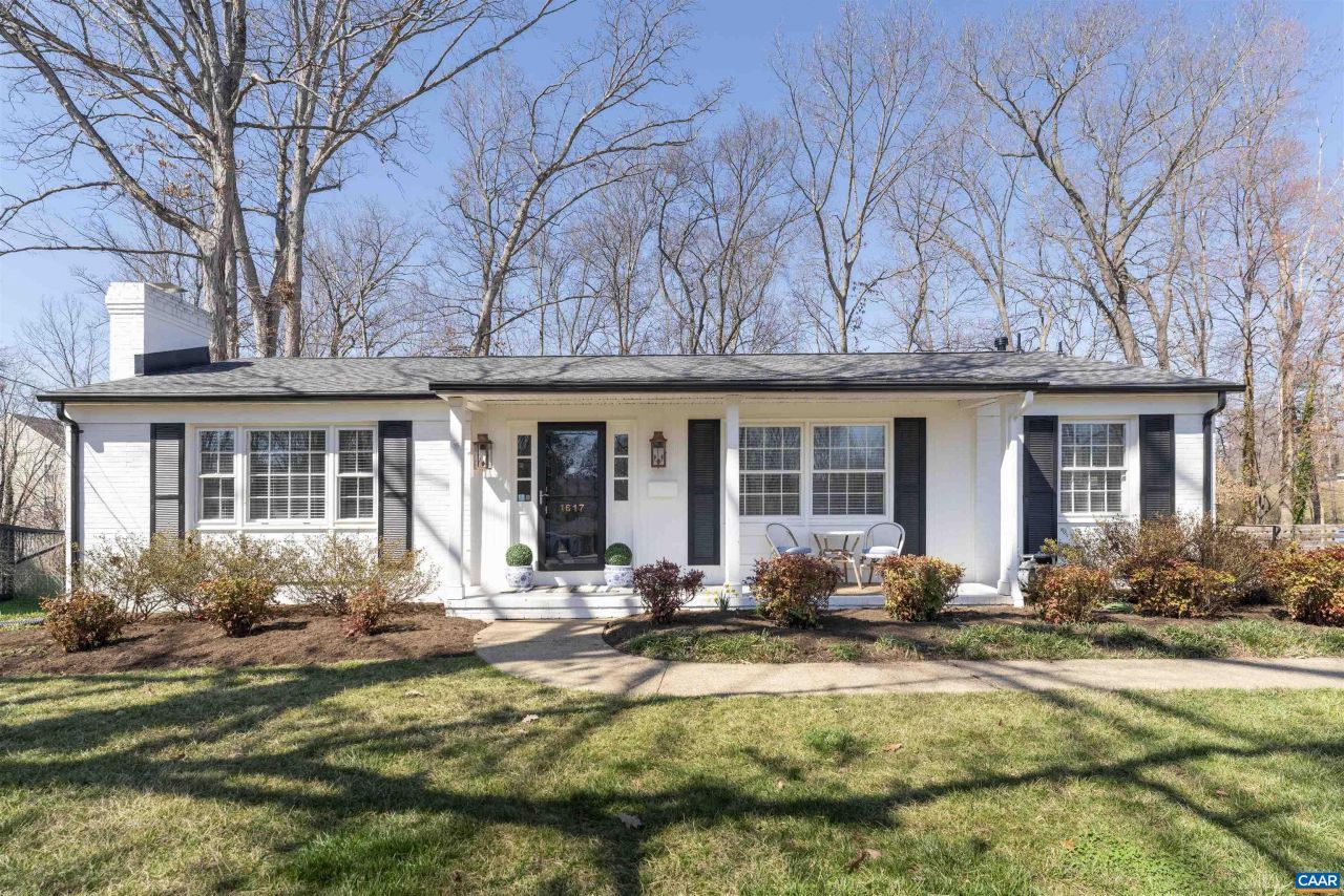 1617 Trailridge Rd, Charlottesville, VA 22903 Main Photo