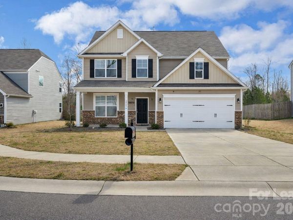 3220 Berry Creek Road , Charlotte, NC 28214