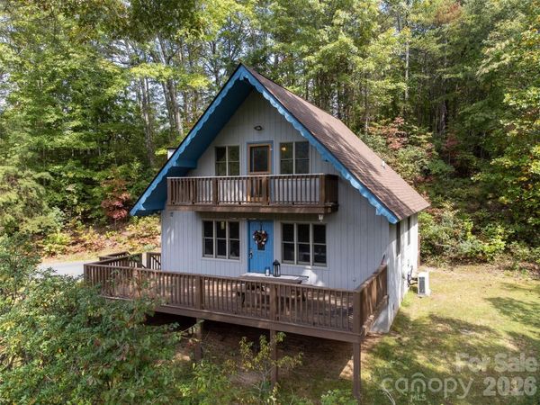 365 Duckback Trail , Whittier, NC 28789