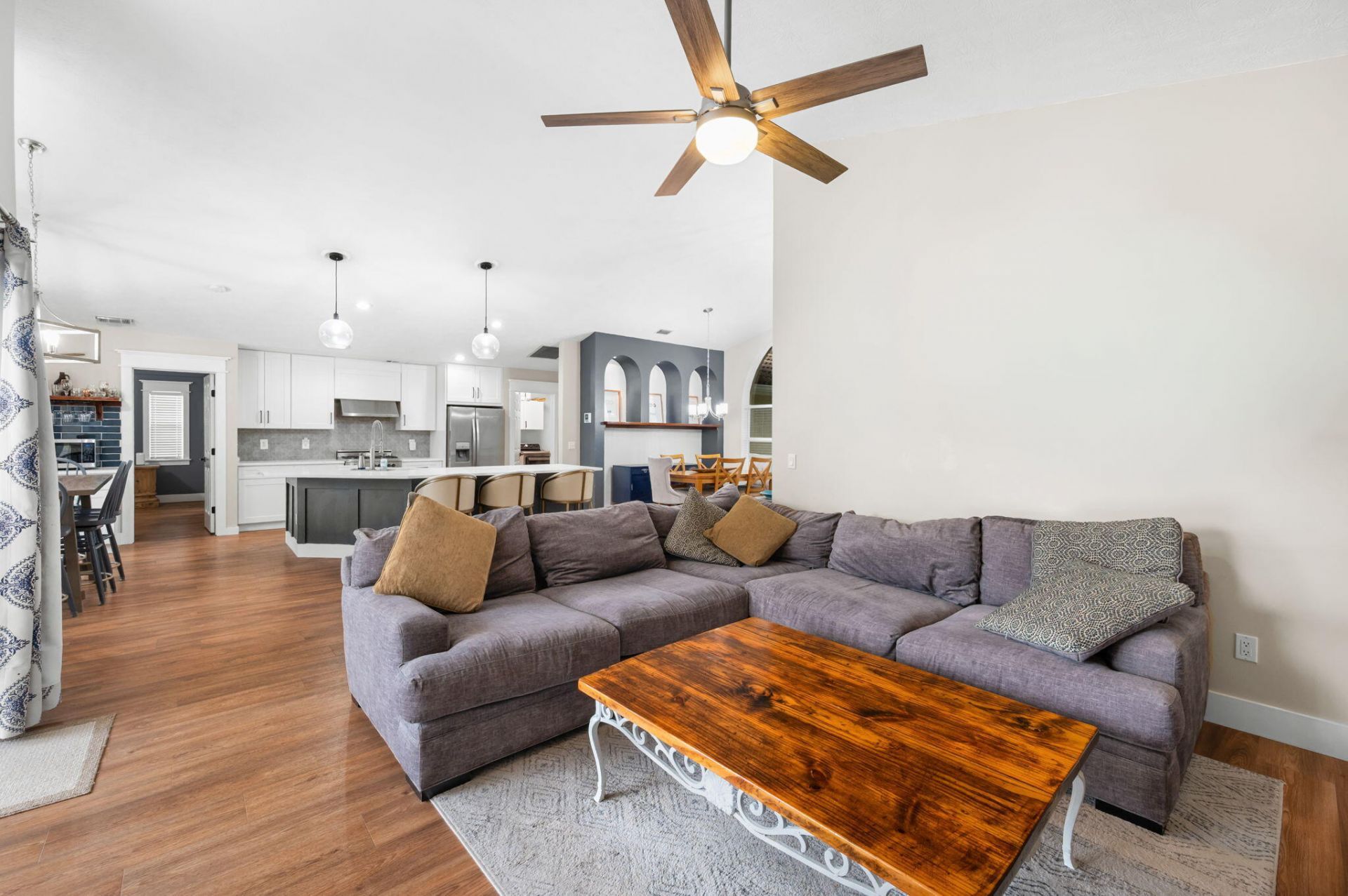 407 SW Locust Cove, Port Saint Lucie, FL 34986 Photo