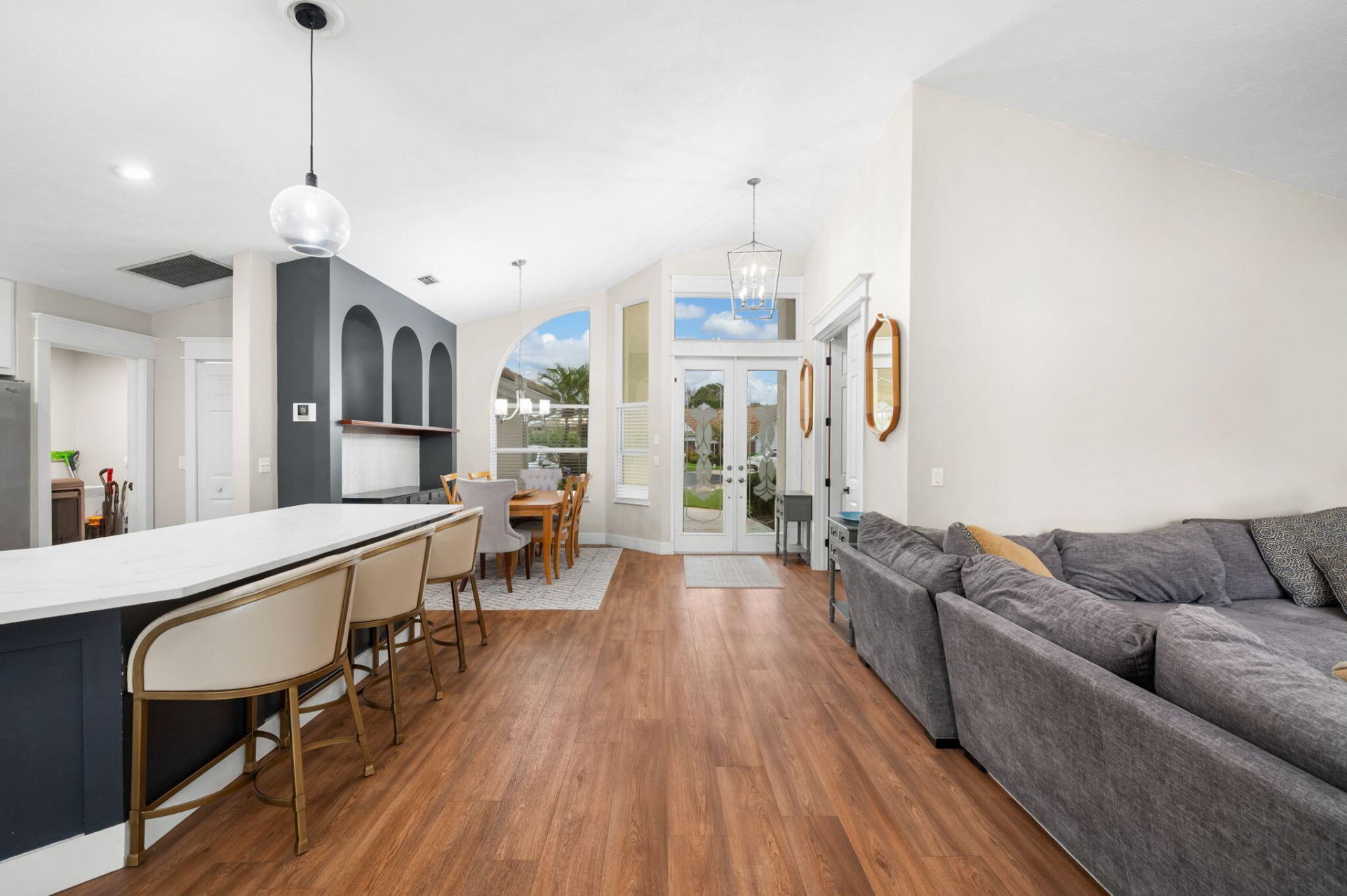 407 SW Locust Cove, Port Saint Lucie, FL 34986 Photo