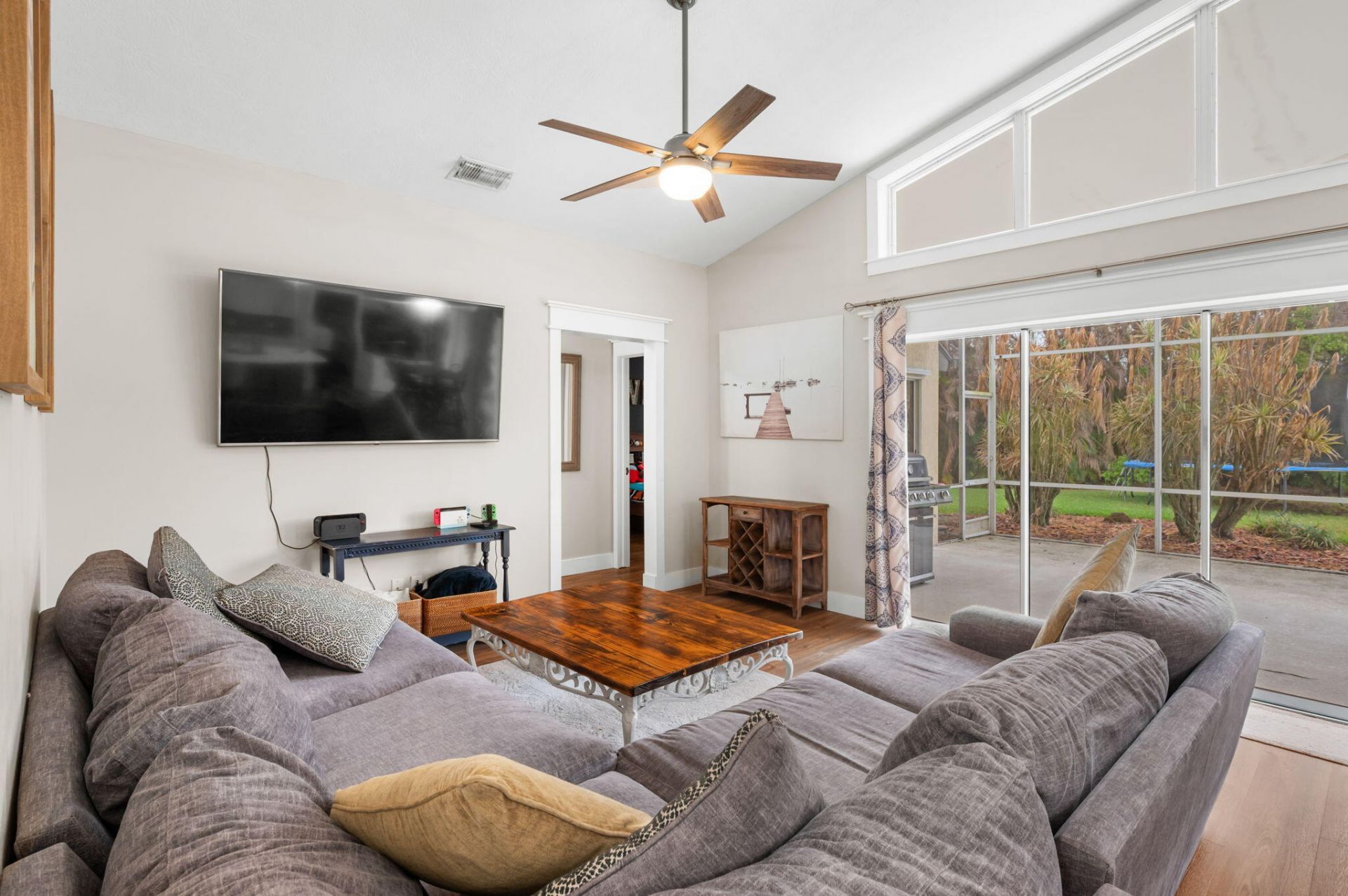 407 SW Locust Cove, Port Saint Lucie, FL 34986 Photo