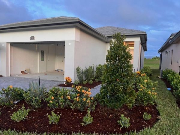 10135 SW Latium Way, Port St. Lucie, FL 34987