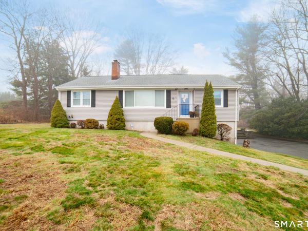 11 Whalley, Trumbull, CT 06611