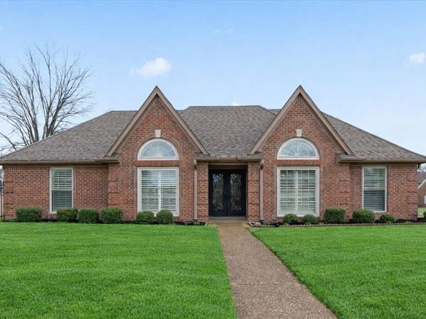 6736 FORREST CIR, Bartlett, TN 38135