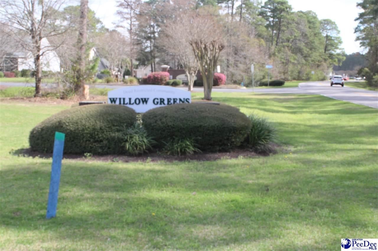 195-d Willow Greens Dr. Photo 4