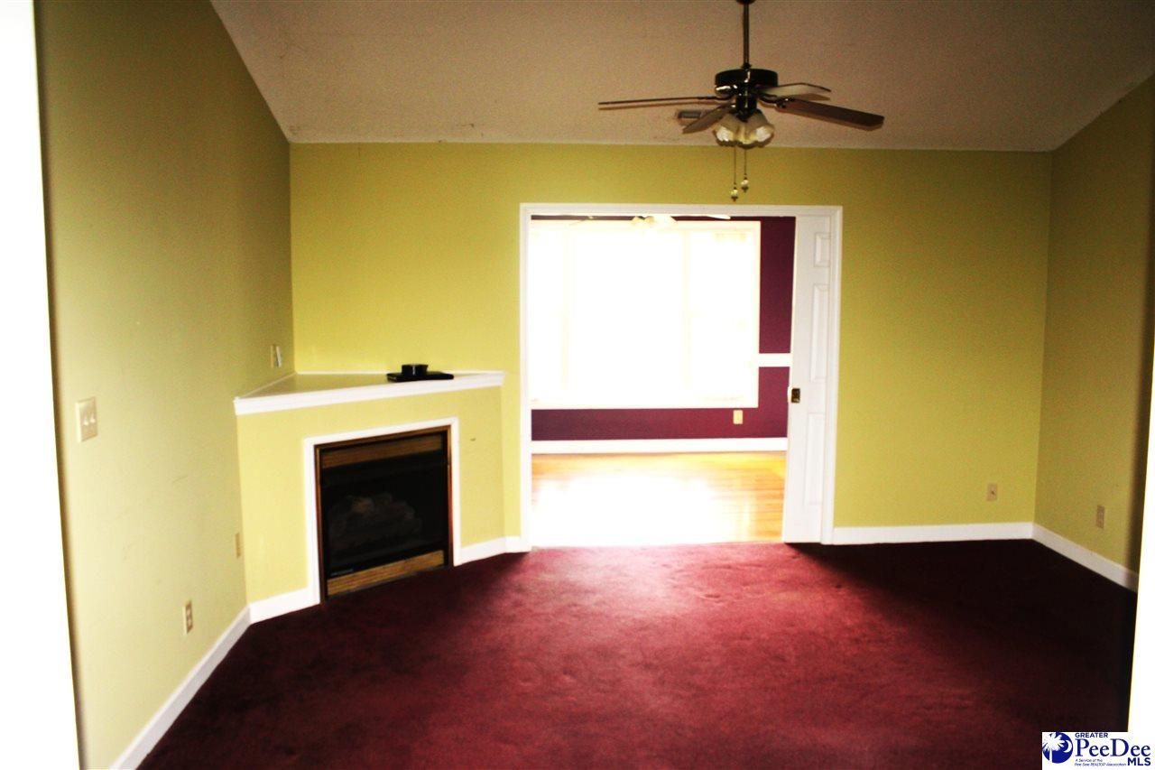 195-d Willow Greens Dr. Photo 6