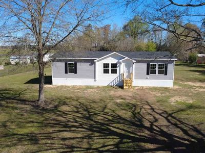 2111 Poor Farm Rd., Effingham, SC 29541