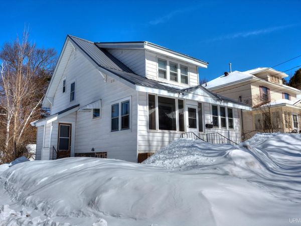 150 W Arch Street, Ironwood, MI 49938