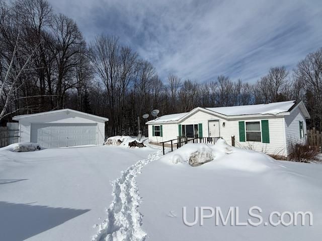 101 Hill Farm Road, Mastodon Twp, MI 49920 Main Photo