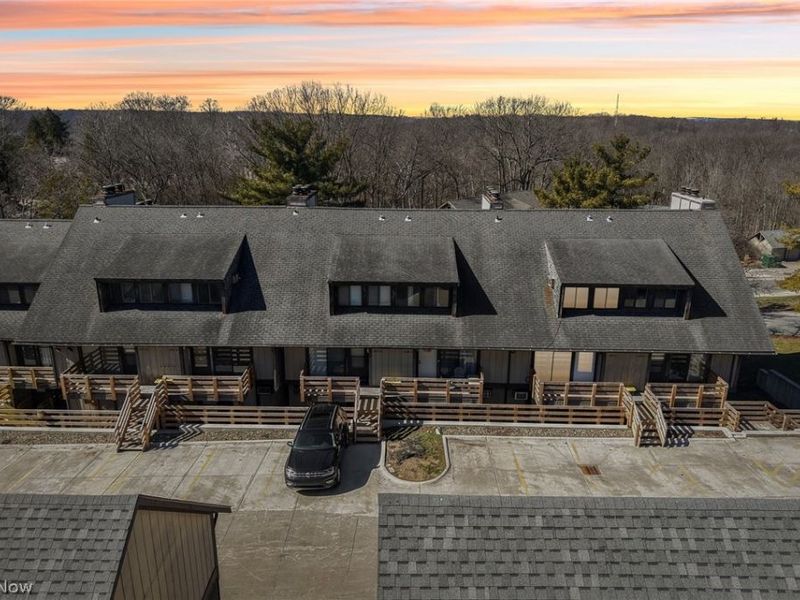 1581 Treetop Trail, Unit 26, Akron, OH 44313 Photo 3