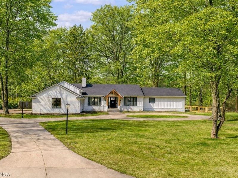 7121 Gates Mills Boulevard, Gates Mills, OH 44040 Photo 1