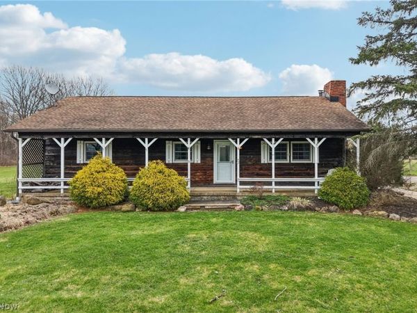 11981 Clay Street, Huntsburg, OH 44046