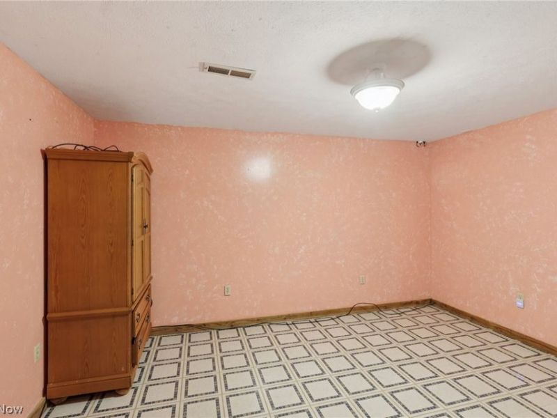 11981 Clay Street, Huntsburg, OH 44046 Photo 32