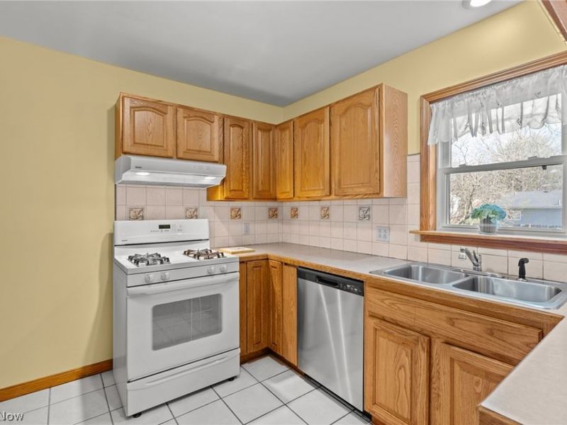 2419 Liberty Road, Stow, OH 44224 Photo 20