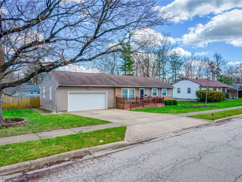 2419 Liberty Road, Stow, OH 44224 Photo 3