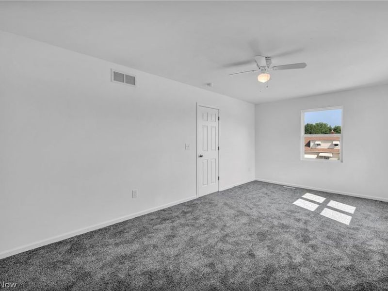 15800 Northwood Avenue , Maple Heights, OH 44137 Photo 23