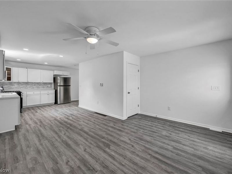 15800 Northwood Avenue , Maple Heights, OH 44137 Photo 8