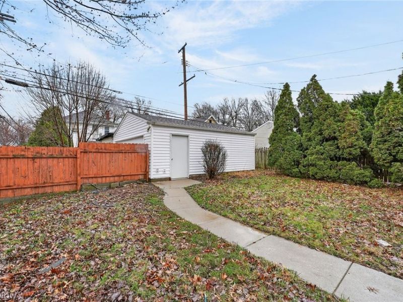 3377 W 131st Street, Cleveland, OH 44111 Photo 32