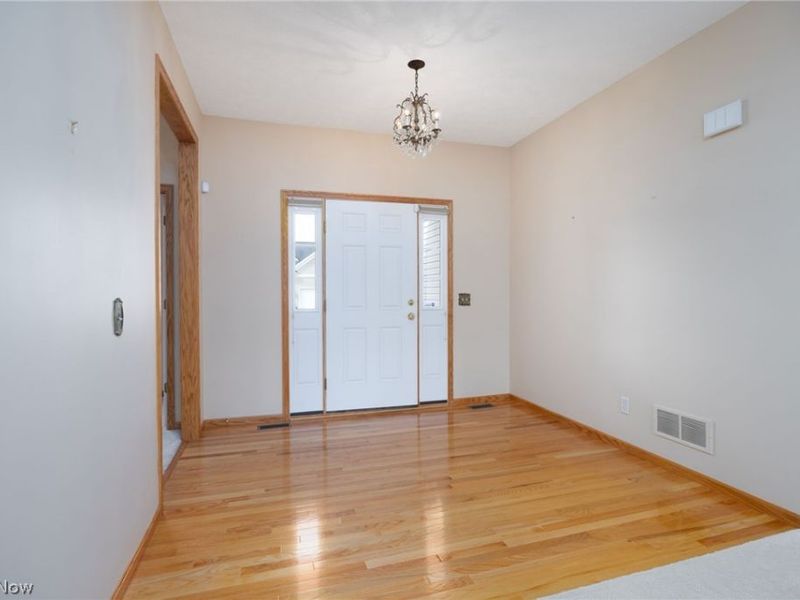 1045 Ashley Taylor Court, Wadsworth, OH 44281 Photo 7