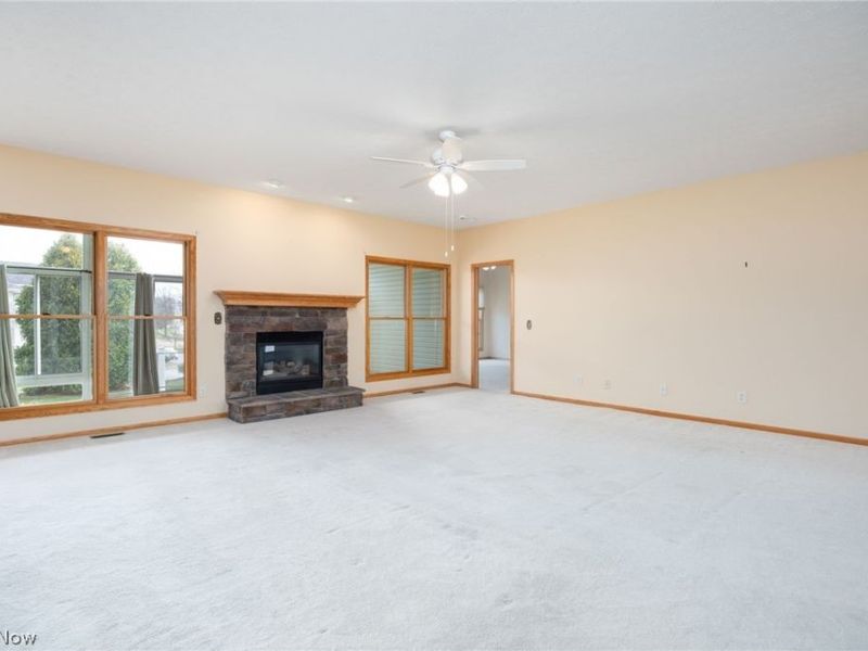 1045 Ashley Taylor Court, Wadsworth, OH 44281 Photo 8