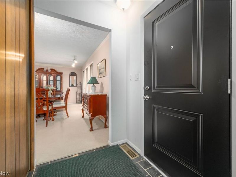 5757 Hickory Trail, North Ridgeville, OH 44039 Photo 4