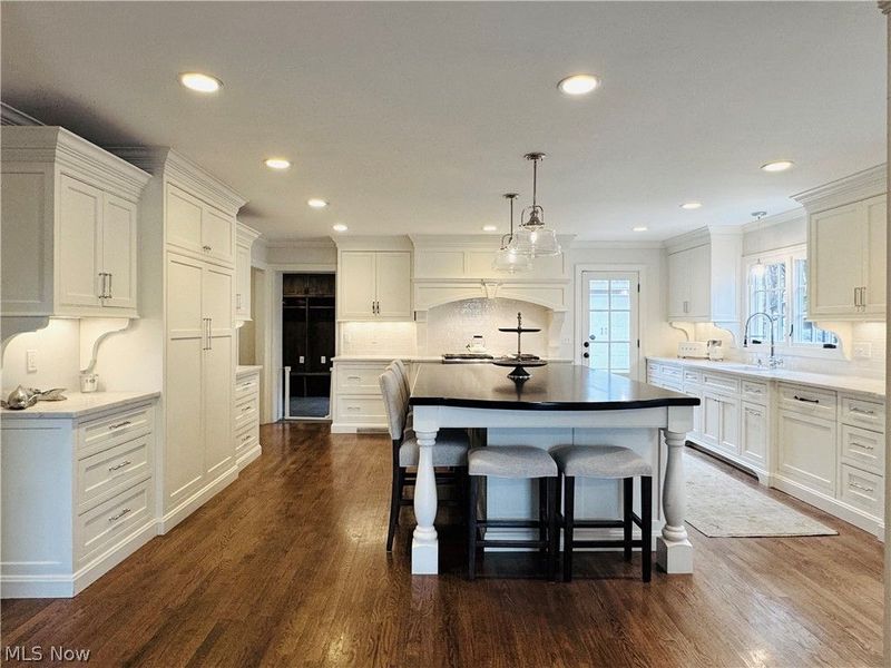 21891 Avalon Drive, Rocky River, OH 44116 Photo 10