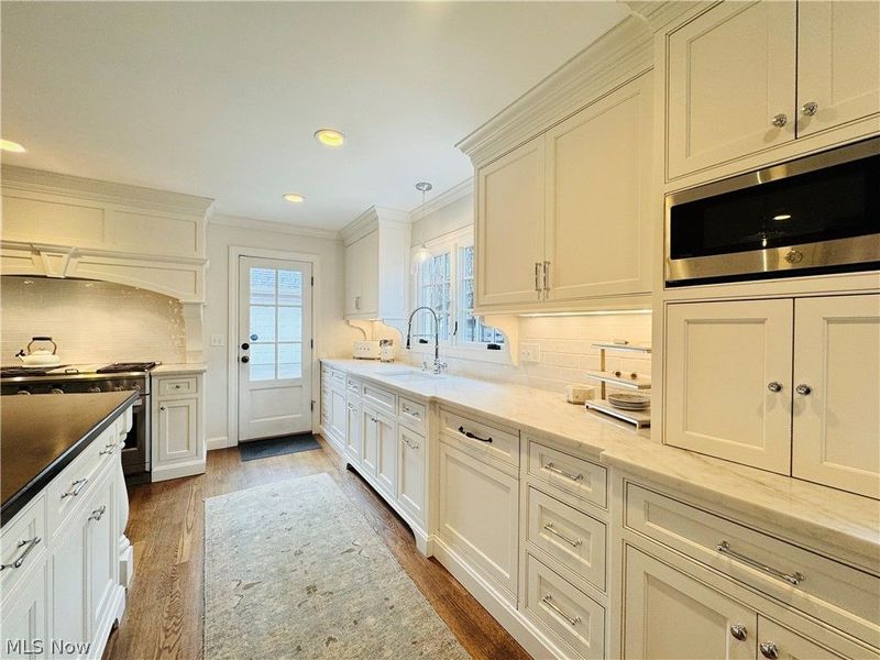 21891 Avalon Drive, Rocky River, OH 44116 Photo 13