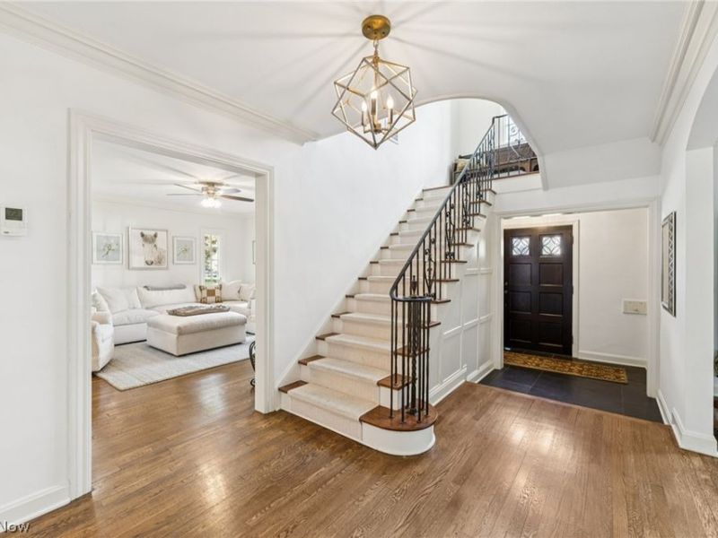 21891 Avalon Drive, Rocky River, OH 44116 Photo 3