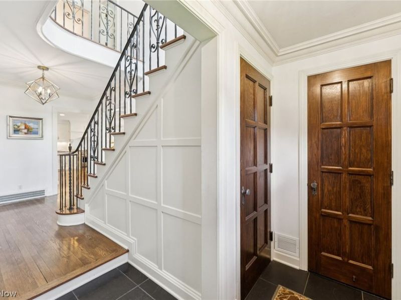 21891 Avalon Drive, Rocky River, OH 44116 Photo 4