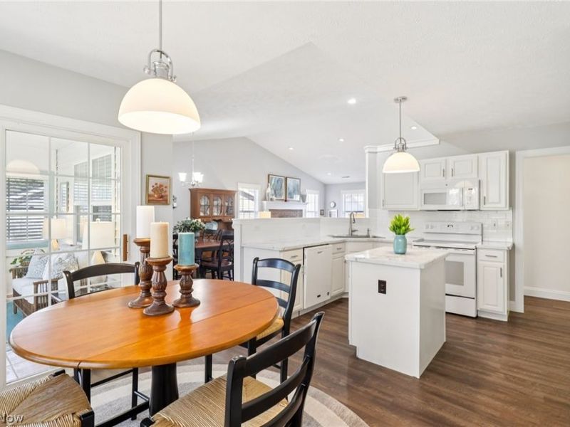 205 Bridgewater Lane, Chardon, OH 44024 Photo 19